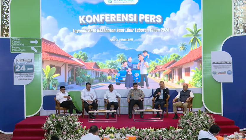 Direktur Utama BPJS Kesehatan, Prihati Pujowaskito saat menggelar konferensi pers. 