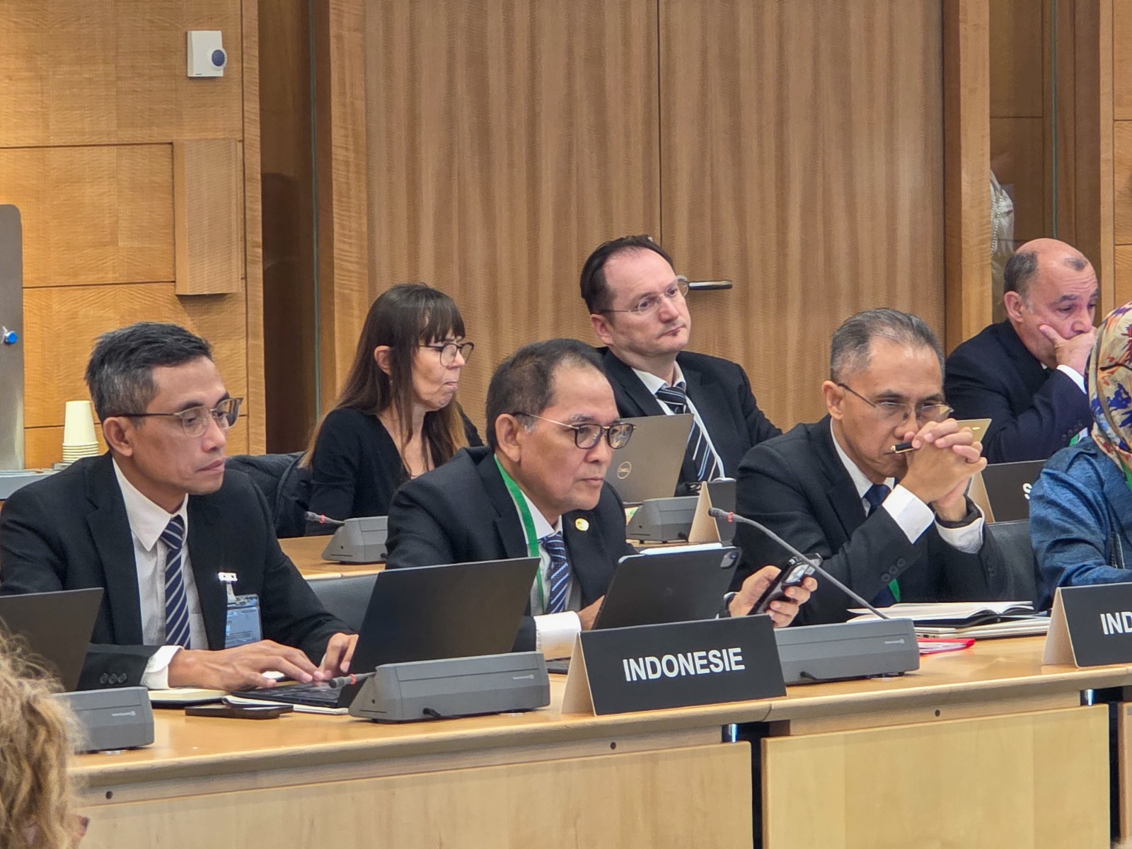 Kepala Eksekutif Pengawas Perasuransian, Penjaminan, dan Dana Pensiun OJK Ogi Prastomiyono saat memimpin delegasi Indonesia dalam forum OECD Financial Markets Week di Paris, Prancis.