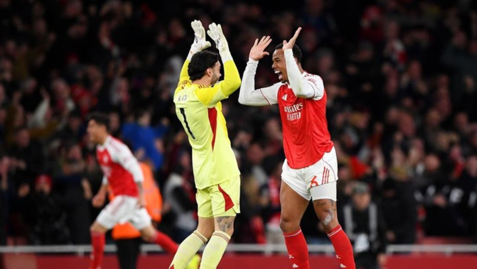 Striker Arsenal Viktor Gyokeres merayakan gol pembuka saat The Gunners mengalahkan Everton 2-0 dalam laga Premier League di Emirates Stadium.