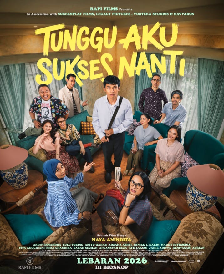 Aktor Ardit Erwandha memerankan karakter Arga dalam film Tunggu Aku Sukses Nanti, drama keluarga yang mengangkat kisah perjuangan hidup seorang pemuda mencari kesuksesan.