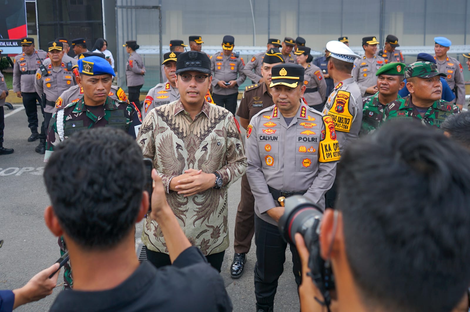 Wali Kota Medan Rico Waas menghadiri Apel Gelar Pasukan Operasi Ketupat Toba 2026 di Mapolrestabes Medan, Kamis (12/3/2026), memastikan kesiapan pengamanan mudik Lebaran.
