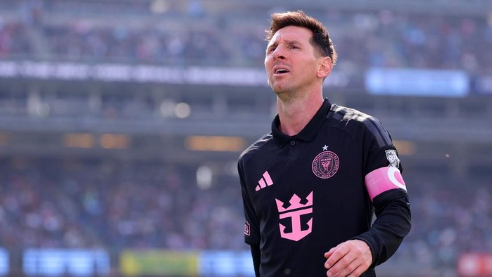 Lionel Messi merayakan gol tendangan bebasnya saat membawa Inter Miami menang dramatis atas New York City FC di MLS.