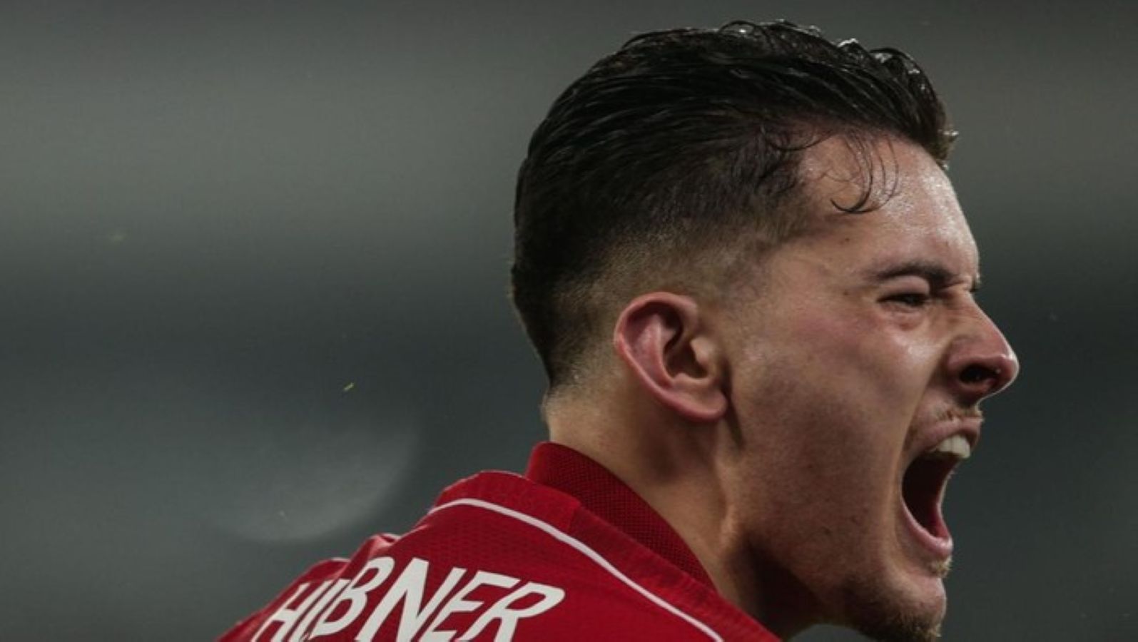 Justin Hubner saat memperkuat Timnas Indonesia, mengaku memiliki ikatan emosional kuat setiap membela Skuad Garuda.
