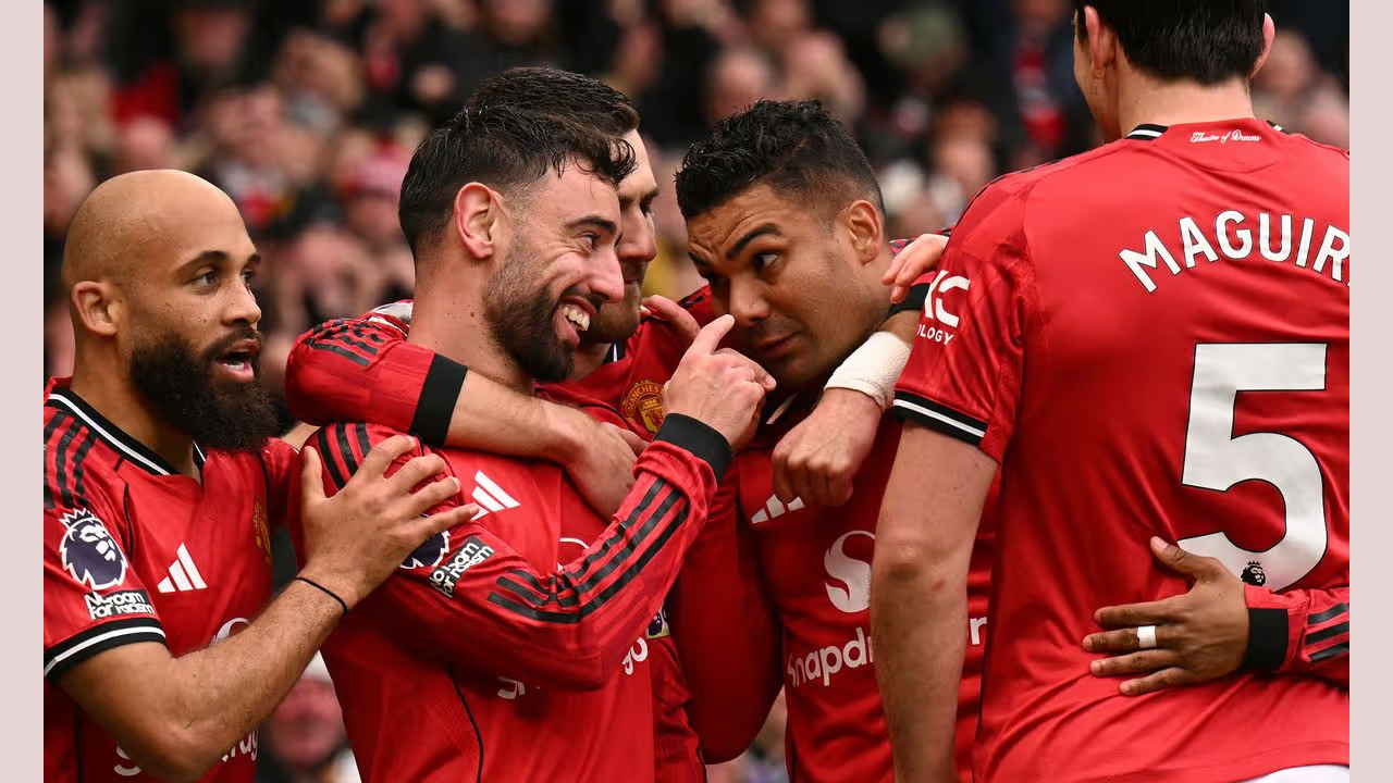 Pemain Manchester United meninggalkan lapangan usai laga terakhir sebelum jeda internasional, menandai dimulainya libur panjang tim.