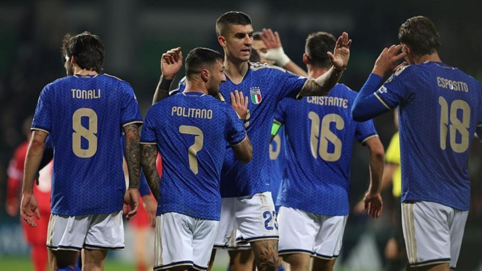 Pemain Italia bersiap menghadapi Irlandia Utara dalam laga play-off Piala Dunia 2026 yang jadi penentu nasib Gli Azzurri.