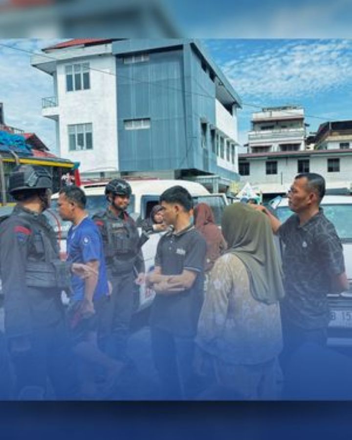 Personel Brimob Polda Sumut bersiaga dan melakukan pengamanan arus mudik Lebaran 2026 di Pos Terpadu Pelabuhan Pelindo dan Terminal Sibolga, Rabu (2532026).
