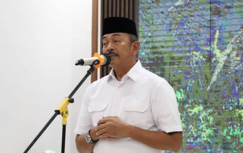 Ketua DPRD Mandailing Natal, Erwin Efendi Lubis, memberikan tanggapan terkait mundurnya sejumlah pejabat eselon II di lingkungan Pemkab Madina.