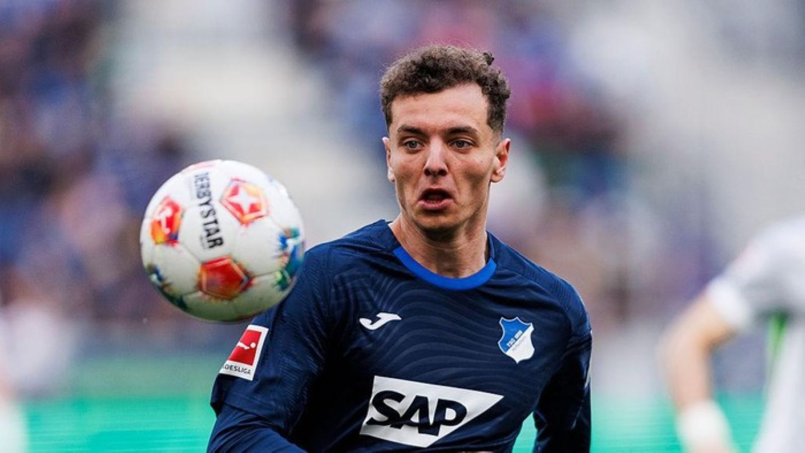 Fisnik Asllani tampil tajam bersama Hoffenheim&mdash;Barcelona mulai menjalin kontak untuk memboyong striker muda tersebut.