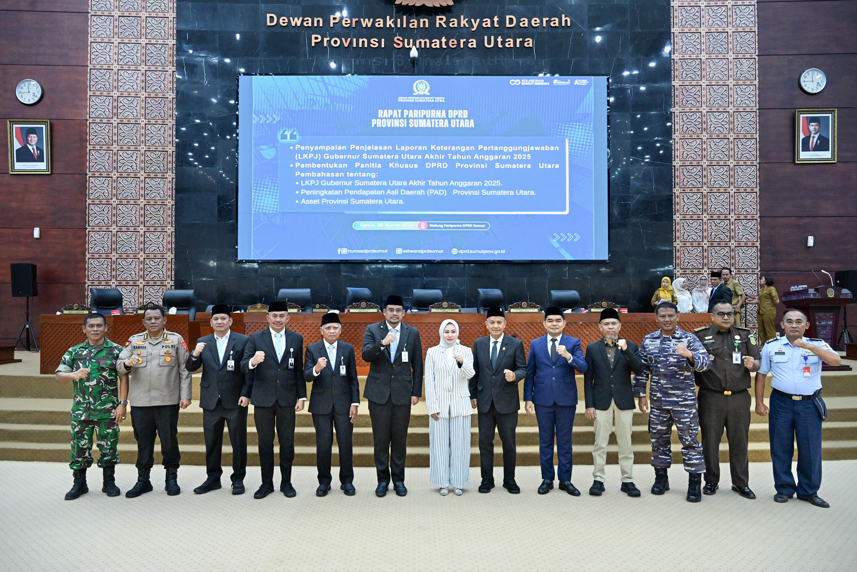 Gubernur Sumut Bobby Nasution menyampaikan LKPJ Tahun 2025 dalam rapat paripurna DPRD Sumut di Medan, Senin (30/3/2026).