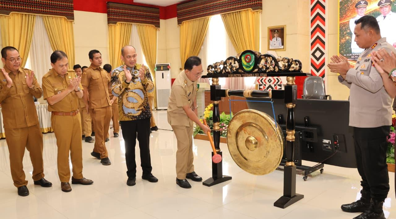 Bupati Tapanuli Selatan Gus Irawan Pasaribu membuka Musrenbang RKPD 2027 di Sipirok.