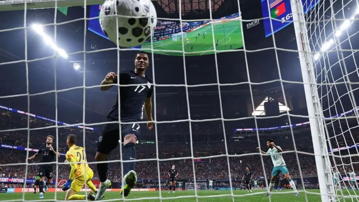 Joao Felix merayakan gol kedua Portugal ke gawang Amerika Serikat dalam laga uji coba internasional di Mercedes-Benz Stadium.