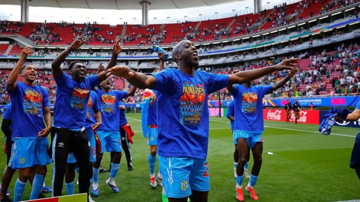 Selebrasi Axel Tuanzebe usai mencetak gol kemenangan RD Kongo ke gawang Jamaika pada playoff interkontinental Piala Dunia 2026 di Estadio Akron.