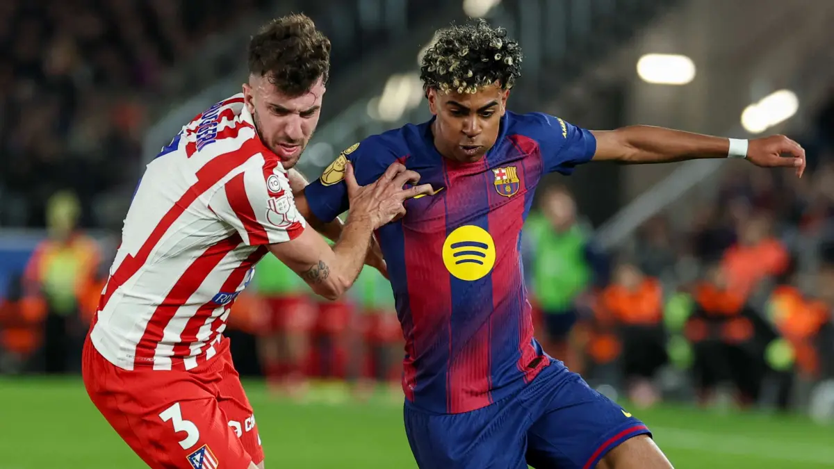 Pemain Barcelona dan Atletico Madrid bersaing dalam duel sengit yang akan tersaji tiga kali dalam 10 hari di La Liga dan Liga Champions.