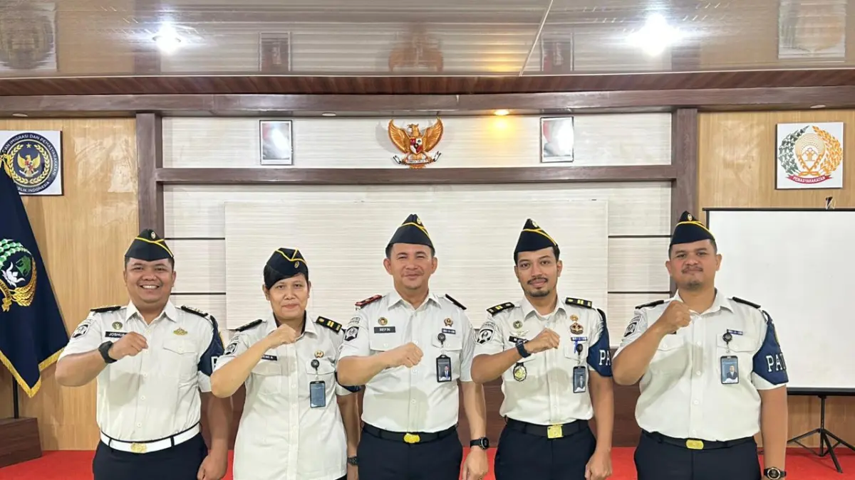Personel Satops Patnal Lapas Kelas IIB Tanjungbalai Asahan usai dikukuhkan dalam upacara pembentukan satuan.