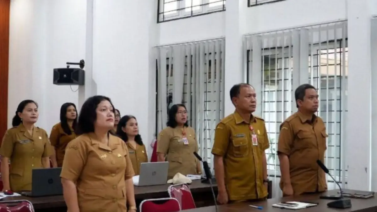 Rakor pengendalian inflasi yang dipimpin Mendagri Tito Karnavian, membahas DAK kesehatan dan Program 3 Juta Rumah secara virtual.