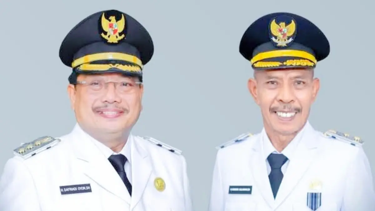Pasangan Bupati dan Wakil Bupati Aceh Singkil, H. Syafriadi Oyon dan H. Hamzah Sulaiman periode 2025–2030.