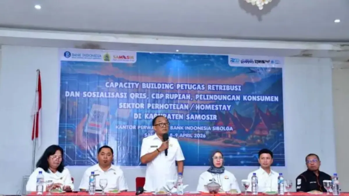Wakil Bupati Samosir, Ariston Tua Sidauruk, membuka kegiatan capacity building dan sosialisasi digitalisasi pembayaran sektor pariwisata di Hotel JTS Parbaba, Rabu (8/4/2026).