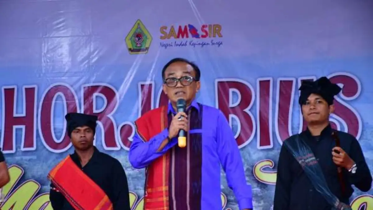Wakil Bupati Samosir Ariston Tua Sidauruk membuka event Horja Bius Mangase Taon di Salon Tongatonga, Kecamatan Ronggurnihuta, Jumat (10/4/2026).
