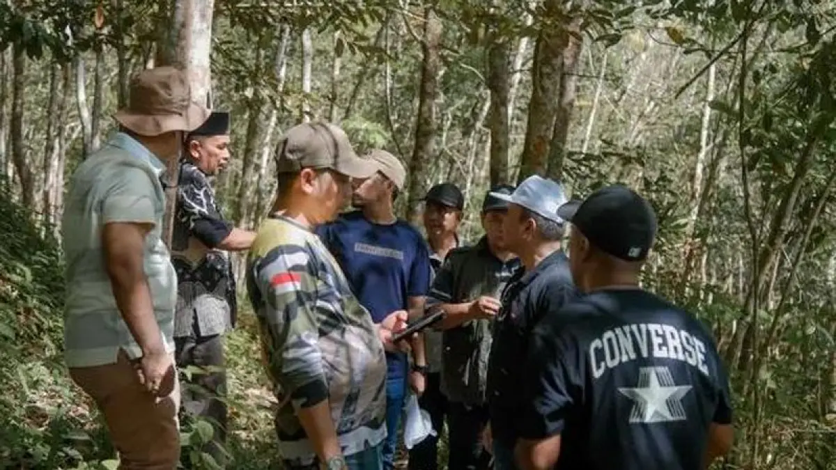 Wali Kota P.Sidimpuan H Letnan Dalimunthe bersama Sekda Kota H. Rahmat Marzuki Nasution tinjau lokasi rencana pembangunan 1 133 Huntap.