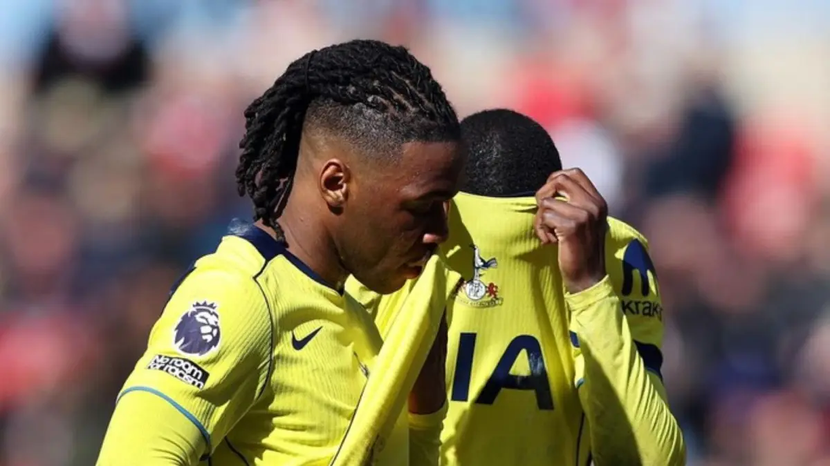 Debut Roberto De Zerbi bersama Tottenham Hotspur berakhir pahit usai takluk 0-1 dari Sunderland.