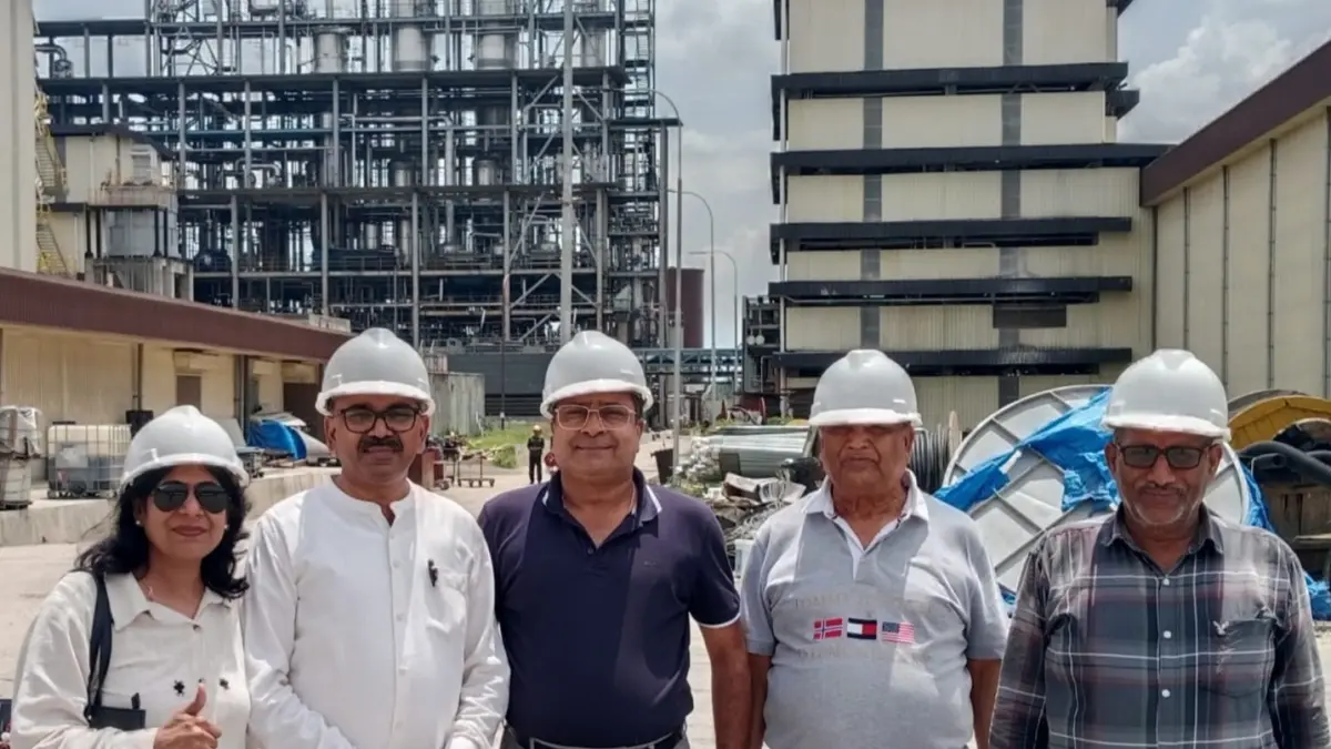 Konsul Jenderal India di Medan Ravi Shanker Goel meninjau KEK Sei Mangkei saat kunjungan kerja, Senin (13/4)
