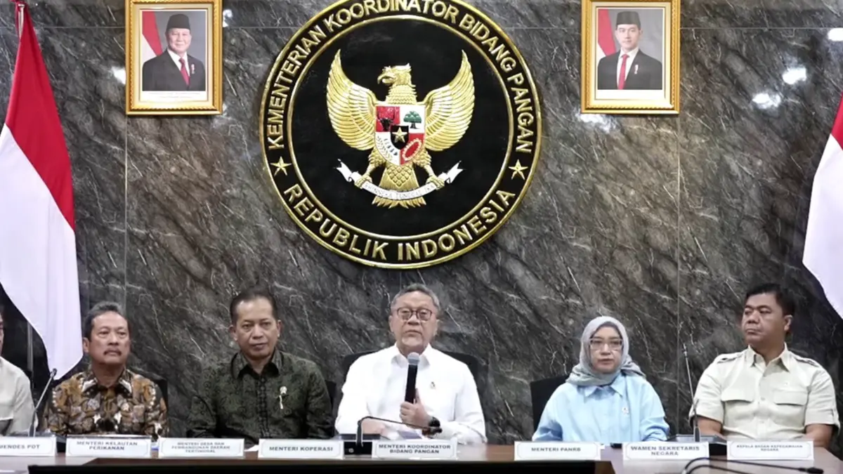 Pemerintah membuka 35.476 lowongan kerja Koperasi dan Kampung Nelayan Merah Putih dengan status pegawai BUMN melalui seleksi nasional.