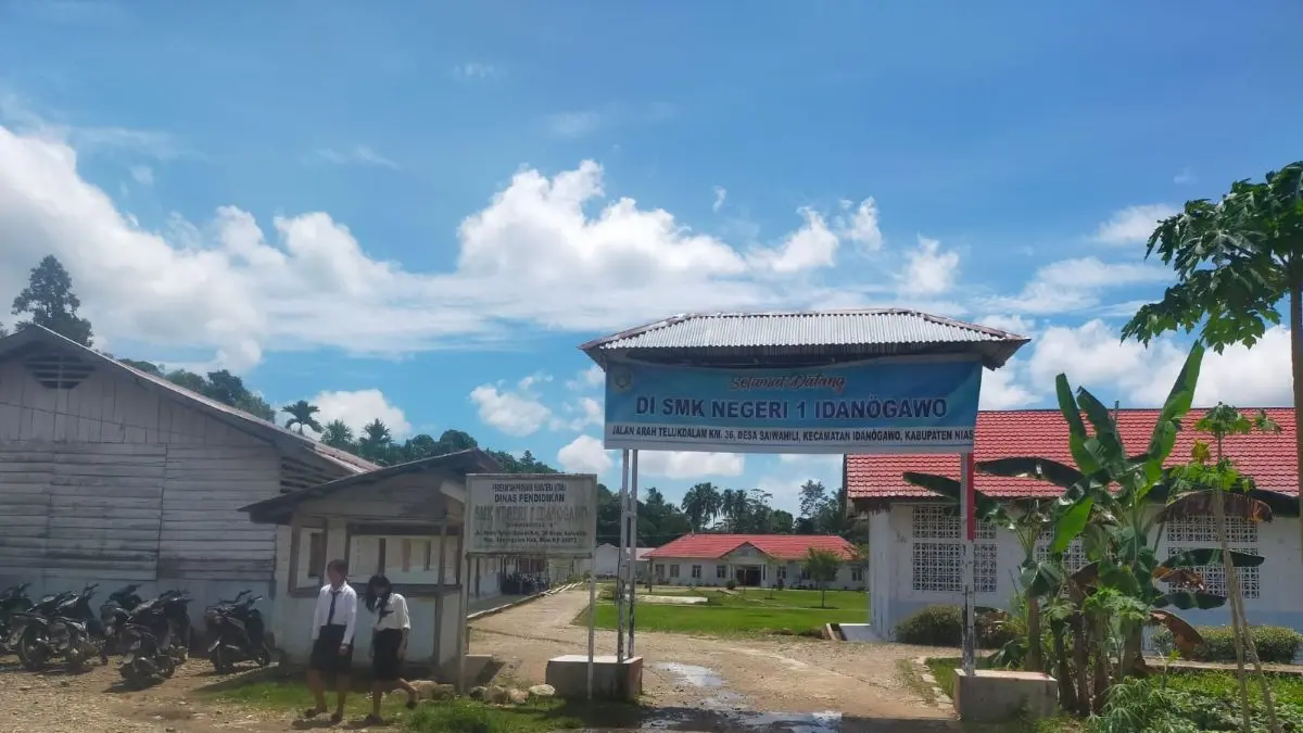 Gedung SMKN 1 Idanogawo Kabupaten Nias, Sumatera Utara.