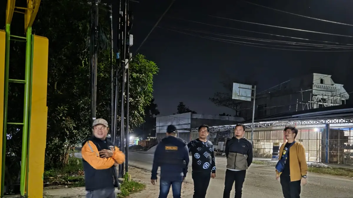 Personel Satreskrim Polres Tanjungbalai melakukan patroli dini hari di sejumlah titik rawan kriminalitas untuk mengantisipasi kejahatan 3C.