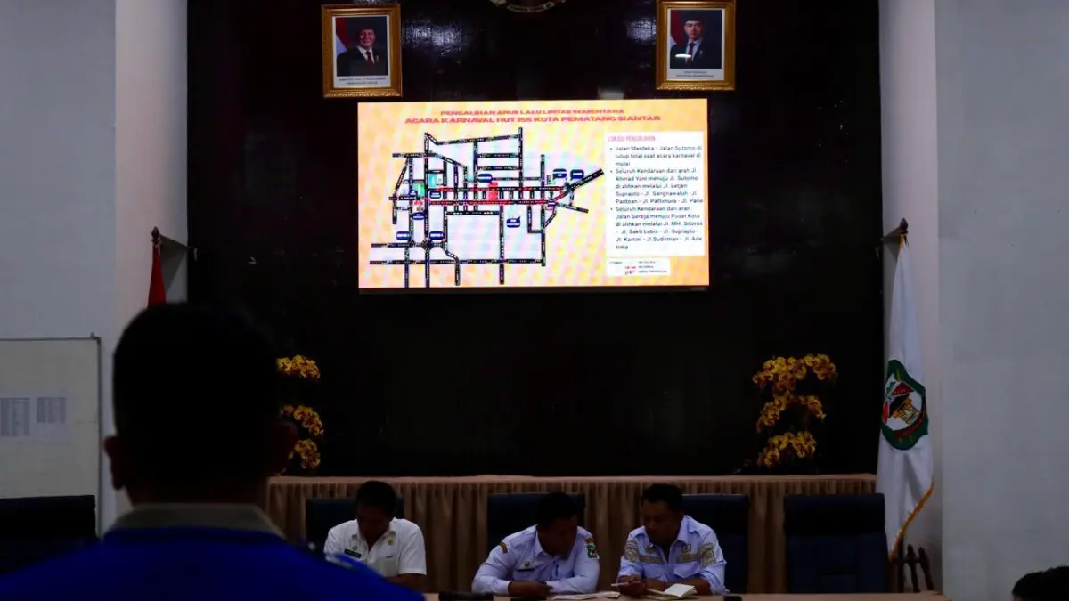 Rapat persiapan Karnaval Pesta Rakyat Hari Jadi ke-155 Kota Pematangsiantar yang membahas penutupan dan rekayasa arus lalu lintas.