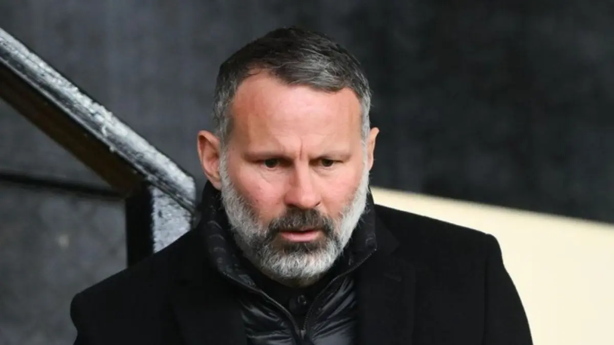 Legenda Manchester United Ryan Giggs memberikan pandangan soal kebutuhan gelandang baru di skuad Setan Merah.