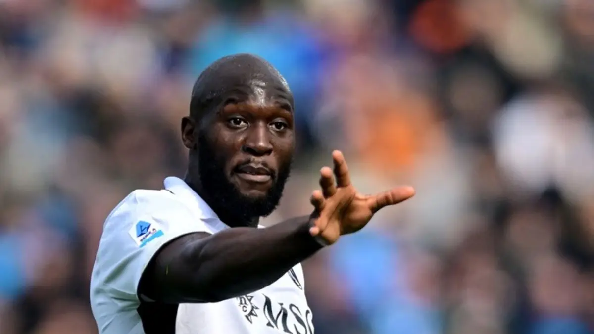 Romelu Lukaku saat membela Napoli, setelah konflik soal pemulihan cedera dengan klub akhirnya berakhir damai.