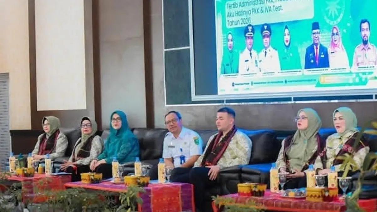 Sekda Kota Padangsidimpuan H. Rahmat Marzuki Nasution, menyambut kedatangan Tim Supervisi Desa/Kelurahan Pelaksana Tertib Administrasi PKK Sumut.