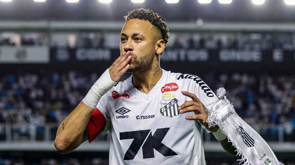 Neymar saat membela Santos FC, berupaya kembali ke performa terbaik demi menjaga peluang tampil di Piala Dunia 2026.