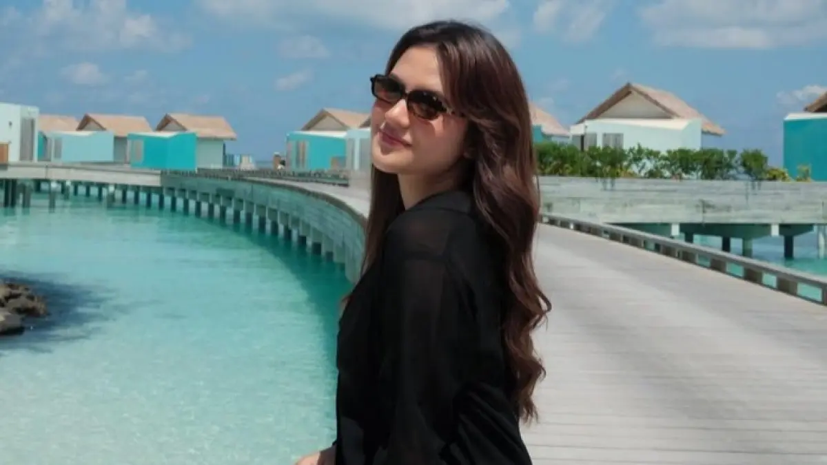 Marsha Aruan menikmati liburan di Maldives bersama teman-temannya, bertepatan dengan momen pernikahan mantan kekasihnya, El Rumi.