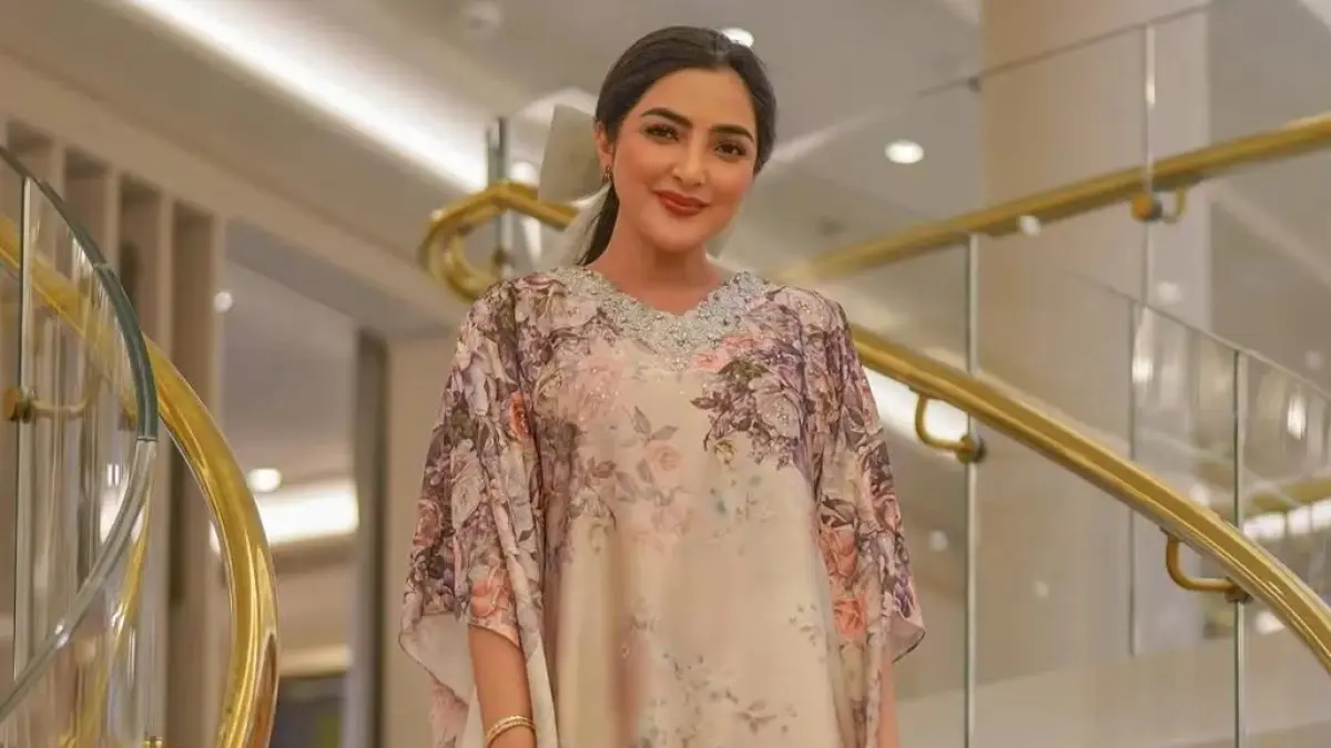 Penyanyi Ashanty saat memberikan keterangan terkait penjualan rumah mewah “Istana Cinere” yang ditawarkan dengan harga sekitar Rp25 miliar.