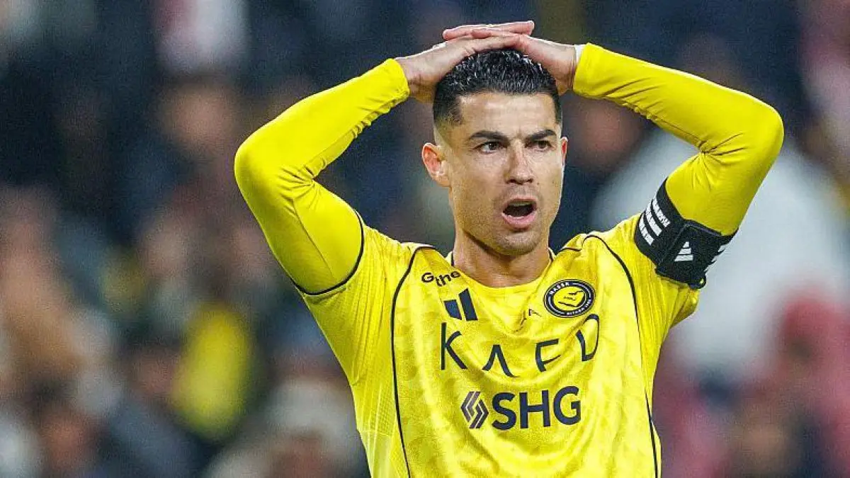 Cristiano Ronaldo gagal memaksimalkan peluang emas saat Al Nassr kalah 1-3 dari Al Qadsiah di Saudi Pro League.
