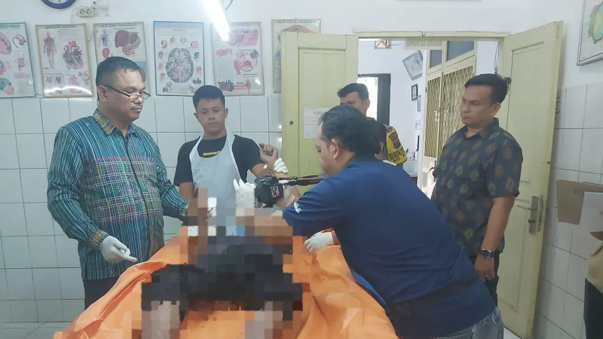 Jenazah korban saat berada di ruang jenazah RSUD dr Djasamen Saragih Pematangsiantar.