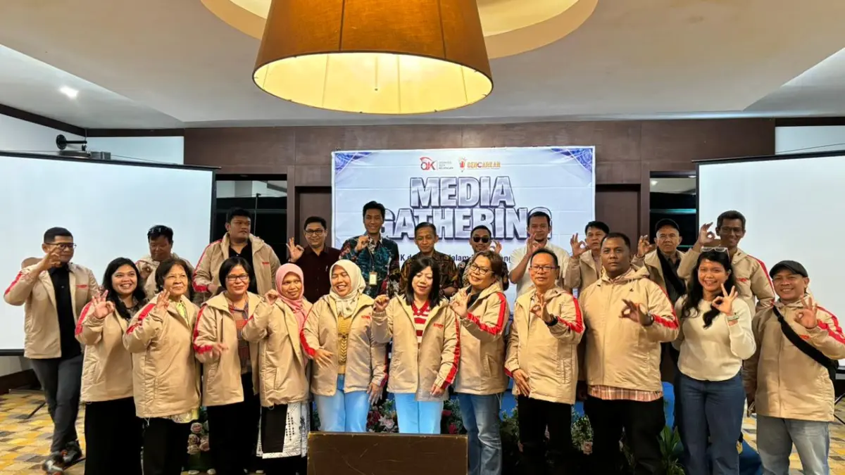 Paparan OJK dalam pertemuan di Batam terkait aturan baru dan pengawasan aset kripto serta aset keuangan digital di Indonesia.