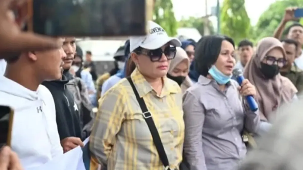 Ibu Bhayangkari menyampaikan aspirasi di DPRD Padangsidimpuan.