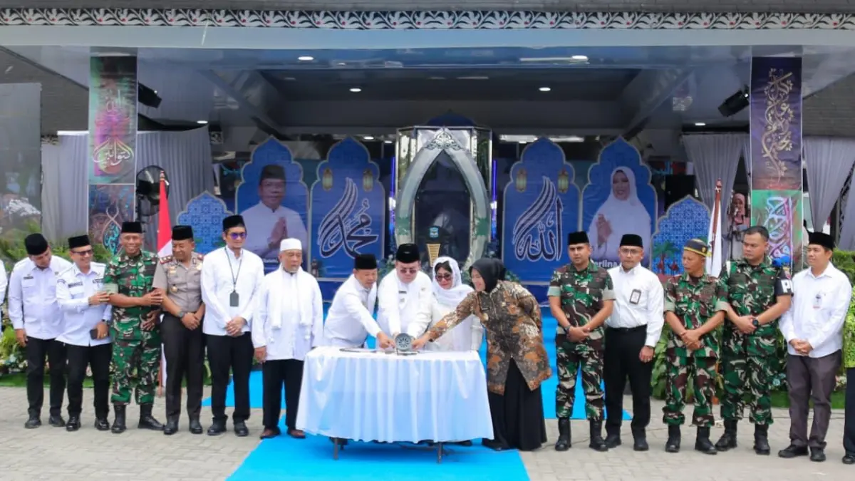 Wesly Silalahi membuka MTQN ke-58 Tingkat Kota Pematangsiantar Tahun 2026 di Lapangan Adam Malik, Rabu (6/5/2026).