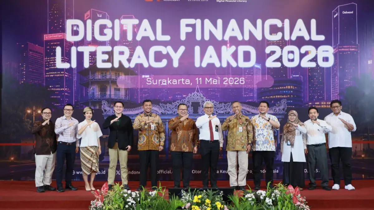 Kepala Eksekutif Pengawas Inovasi Teknologi Sektor Keuangan, Aset Keuangan Digital dan Aset Kripto OJK Adi Budiarso memberikan kuliah umum Digital Financial Literacy di Universitas Sebelas Maret Solo terkait risiko investasi kripto dan tokenisasi aset.