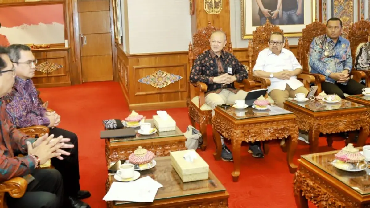FGD percepatan pengembangan KEK Danau Toba di Gianyar, Bali, dihadiri kepala daerah kawasan Danau Toba bersama Bank Indonesia dan BRIN.