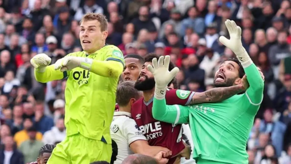Leandro Trossard mencetak gol tunggal Arsenal ke gawang West Ham United di London Stadium, Minggu (10/5/2026).