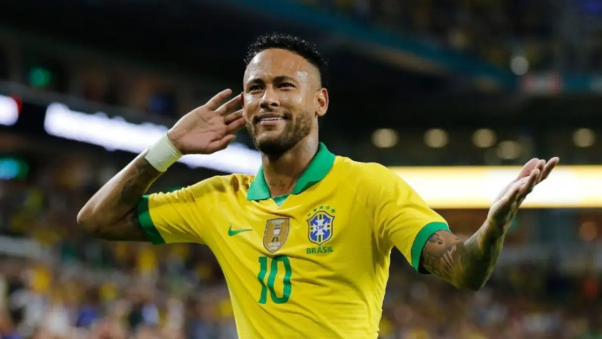 Neymar kembali dipanggil Timnas Brasil untuk tampil di Piala Dunia 2026 usai pulih dari cedera panjang.