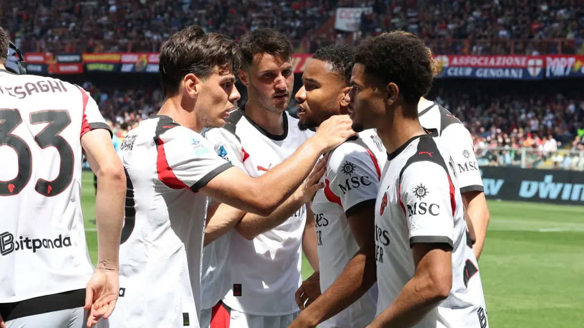 Pemain AC Milan saat menjalani pertandingan Serie A. Rossoneri dikabarkan siap melepas enam pemain pada bursa transfer musim panas 2026.