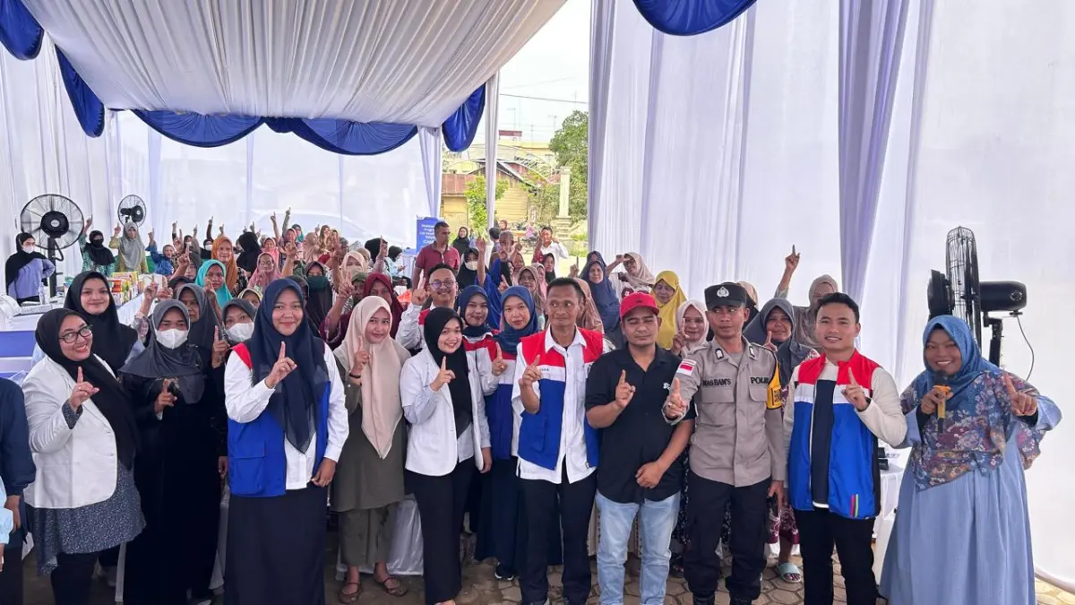 Warga mengikuti pemeriksaan kesehatan gratis yang digelar PGN Area Medan di Kota Langsa dan Aceh Tamiang dalam rangka HUT ke-61 PGN, Senin (18/5/2026).