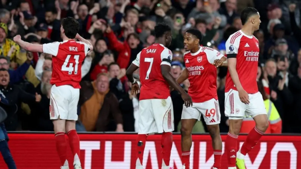 Para pemain Arsenal merayakan keberhasilan menjuarai Liga Inggris 2025/2026 sekaligus mengakhiri penantian panjang selama 22 tahun.