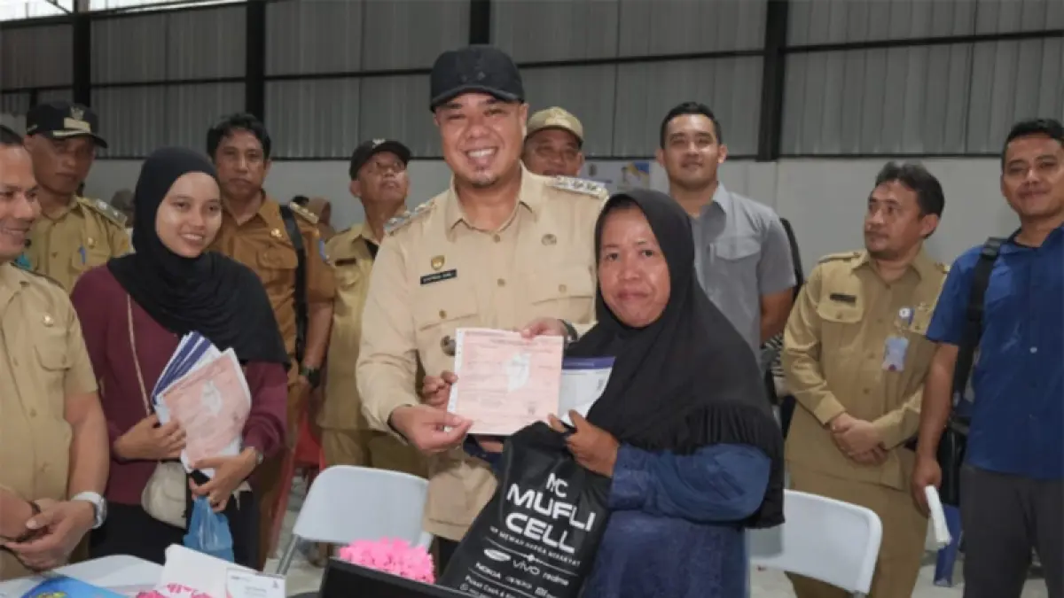 Wakil Bupati Batu Bara Syafrizal meninjau program Berlayar di Desa Binjai Baru.
