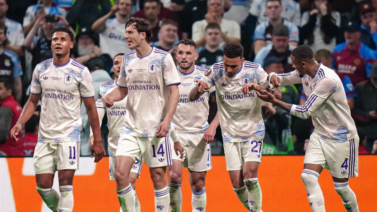 Pemain Aston Villa merayakan keberhasilan menjuarai Liga Europa UEFA 2025–2026 usai mengalahkan Freiburg 3-0 di final.