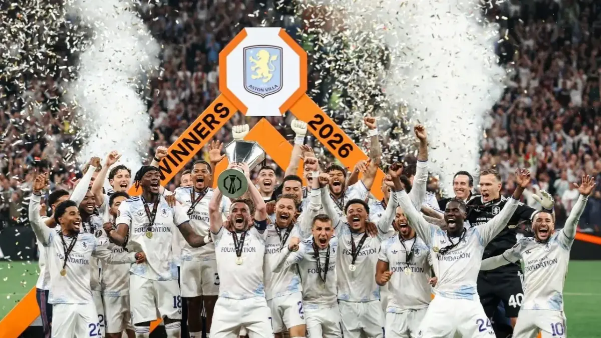 Unai Emery merayakan keberhasilan Aston Villa FC menjuarai Liga Europa 2025/2026 usai mengalahkan Freiburg di partai final.